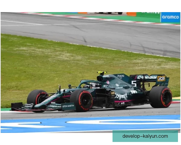 F1赛季最新动向：梅赛德斯车队迎来重大改革 维特尔或将重返赛场