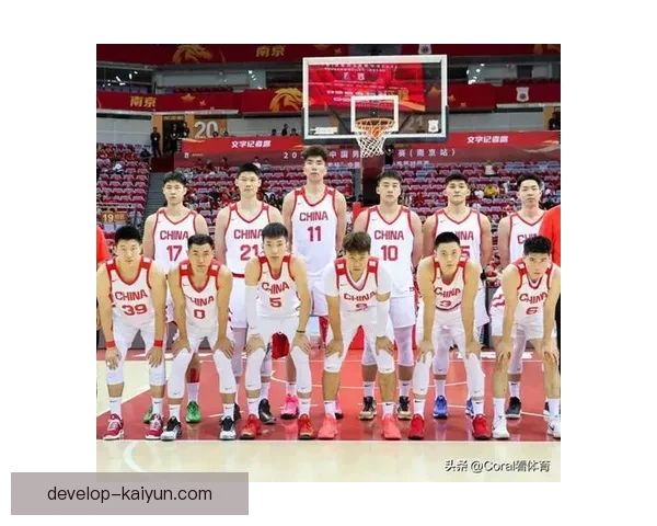 中国男篮力克强敌晋级亚洲杯四强再创历史新高全队士气高涨展现团队精神