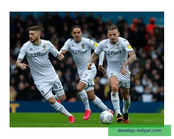 利兹联足球俱乐部历史回顾与未来发展前景分析