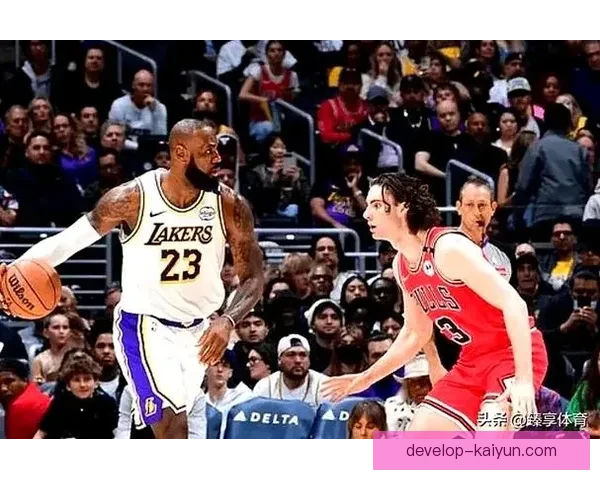 詹姆斯复出砍三双湖人逆转勇士引爆联盟热议冲击西部排名格局变化 詹姆斯复出砍三双湖人逆转勇士引爆联盟热议冲击西部排名格局变化