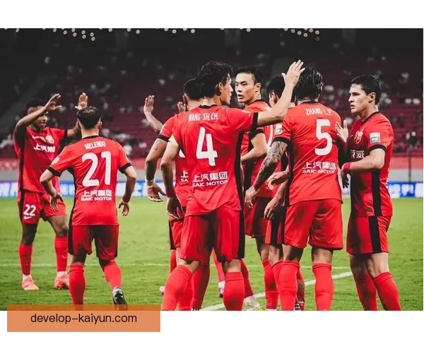 中国足球再迎重大突破，国字号队伍国际赛场展现新实力