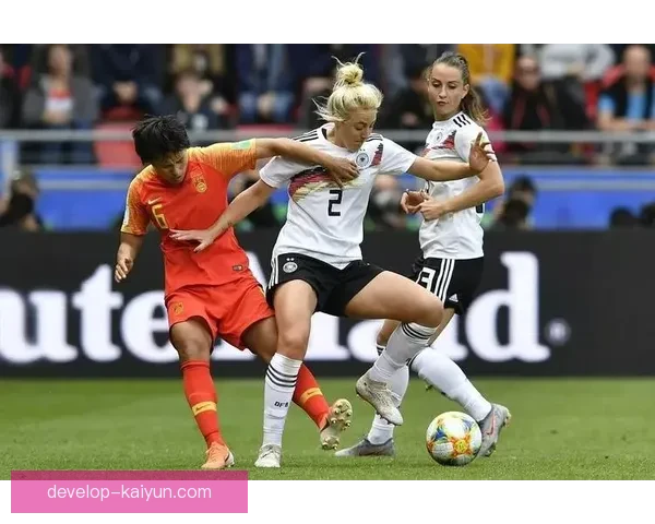 世界杯激战正酣 国足迎来关键对决 争夺四强名额势不可挡